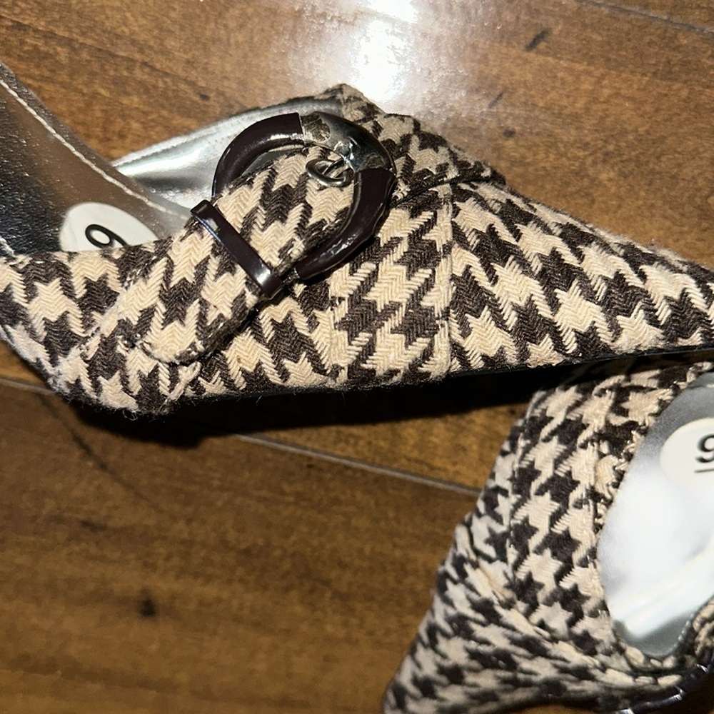 Houndstooth Heels - Picture 3 of 6
